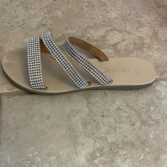 Le Château Sparkle Sandals - Picture 3 of 3